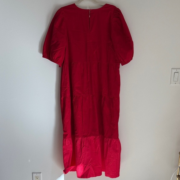 Old Navy Tiered Maxi Dress - Picture 9 of 9